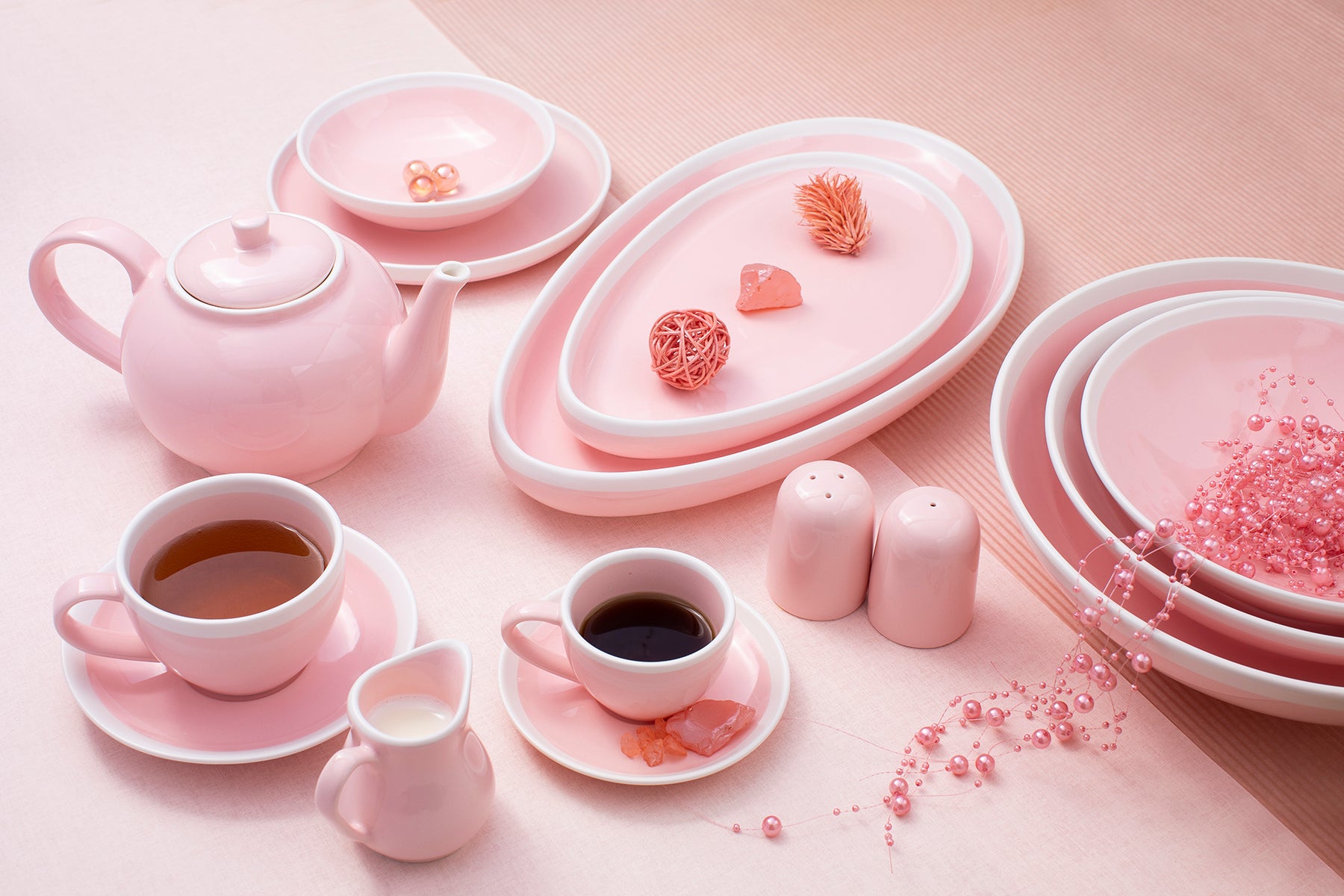 Set 4 Crystal Coffee Cups with Saucer Heart Pearl Pink 85ml